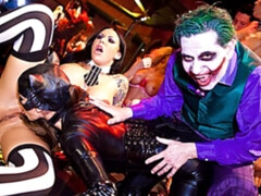 Grosser arsch, Grosser schwanz, Blasen, Hundestellung, Gruppe, Hardcore, Orgie, Party