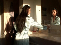 Nana, Gros seins, Brunette brune, Masturbation, Actrice du porno, Maigrichonne, Solo, Jouets