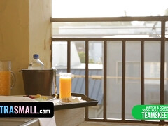 18 años, Mamada, Corridas, Estilo perrito, Sexo duro, Hd, Lamidas, Desnudo