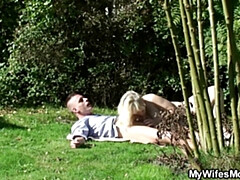 Grosse titten, Blondine, Betrug, Tschechisch, Freundin, Oma, Hd, Im freien