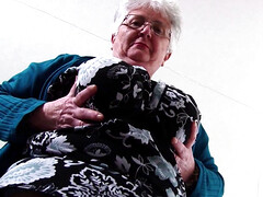 Толстушки, Дилдо, Волосатые, Хд, Мастурбация, Натуральные сиськи, Киски, Бритые