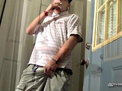 Drac Smoke  MASSIVE CUM! - Drac Smoke  MASSIVE CUM!