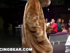 Grosse titten, Cfnm, Verrückt, Tanzen, Spassig, Gruppe, Hardcore, Hd