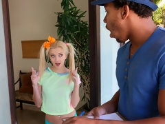 Cul, Sucer une bite, En levrette, Branlette thaïlandaise, Pigtail, Jarretelles, Adolescente, Nénés