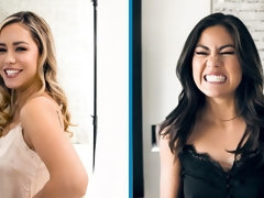 Gros cul, Gros seins, Doigter, Embrassement, Lesbienne, Masturbation, Chatte, Dénudage