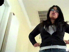 Женское доминирование, Унижение