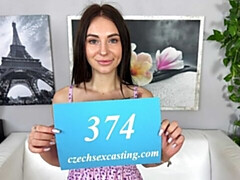 18 летние, Большой член, Минет, Брюнетки, Собачьи, Натуральные сиськи, Молоденькие, Сиськи