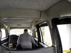 Enthousiasteling, Anaal, Pijpbeurt, Auto, Sperma in gezicht, Fetisj, Vingeren, Buiten