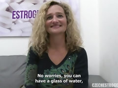 Culo grande, Rubia, Mamada, Estilo perrito, Pajear, Madres para coger, Afeitado, Estriptis