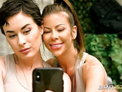 Пальцем, Поцелуи, Лесбиянка, Лизание, Мастурбация, Милф, Киски, Униформа