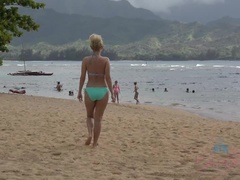 Enthousiasteling, Badkamer, Blond, Slipje, Klein, Kut duiken, Tieten likken, Vibrator