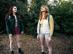 Жопа, Пальцем, Лесбиянка, Милф, Натуральные сиськи, На природе, Бритые, Тощие