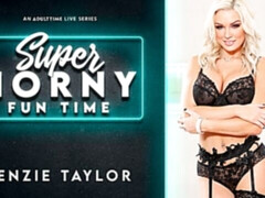 デカ尻, ブロンド, 指いじり, 目瞪口呆, 手コキする, 剃毛, タトゥー, おもちゃ