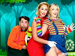 Ryan and River's curvy trailer