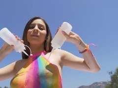 Sucer une bite, Brunette brune, Branlette thaïlandaise, Hd, Léchez, Rasée, Allumeuse, Mouillée