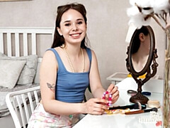 Любители, Брюнетки, Пальцем, Натуральные сиськи, Тощие, Стриптизерша, Молоденькие, Сиськи