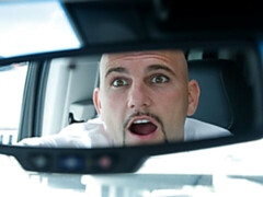 ぽっちゃり, 黒人, フェラチオ, 車, デブ, 異人種間, なめる, 淫乱熟女