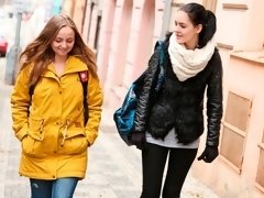 Lécher le cul, Embrassement, Lesbienne, Masturbation, Chatte, Élève, Dénudage, Adolescente