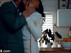 69, Brunette brune, Gorge profonde, Érotique, Embrassement, Seins naturels, Chatte, Mouillée