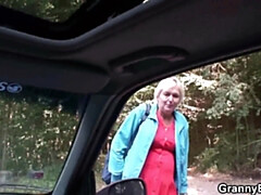 Rubia, Abuelita, Peludo, Sexo duro, Maduro, Al aire libre, Coño, Realidad