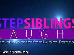 18 jaar, Grote mammen, Bruinharig, Sperma shot, Dochter, Hardcore, Hd, Rijpe lesbienne