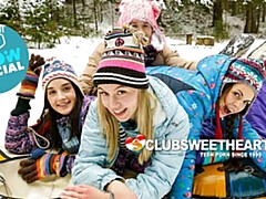 Любители, Парочка, Собачьи, Пальцем, Хд, Мастурбация, Бритые, Сиськи