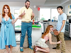 Gros cul, Grosse bite, Gros seins, Sucer une bite, En levrette, Le plan cul à quatre, Rousse roux