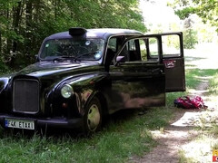 フェラチオ, イギリス人, 巨乳な, 指いじり, なめる, オマンコ, 三人, オッパイの