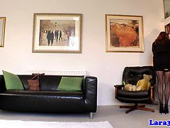 Arsch, Britisch, Braunhaarige, Geile alte tussi, Masturbation, Milf, Mutti, Muschi