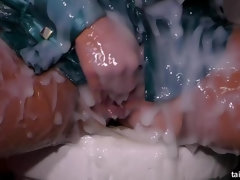 Большие сиськи, Минет, Семяизвержение, Дилдо, Дыра в стене, Секс без цензуры, Мастурбация, Колготки