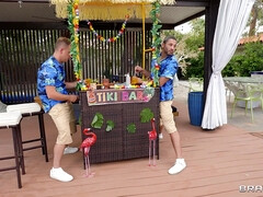 Nana, Gros cul, Grosse bite, Gros seins, Sucer une bite, Mère que j'aimerais baiser, Monstre, De plein air