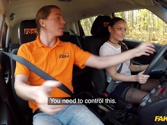Любители, Жопа, Минет, Брюнетки, В машине, Член, На природе, Пирсинг