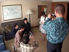 Asiatique, Sucer une bite, Bukkaké, Tir de sperme, Faciale, Branlette thaïlandaise, Japonaise, Avaler