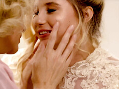 Grote mammen, Stel, Vingeren, Lesbisch, Masturbatie, Kut duiken, Stiefmoeder, Bruiloft