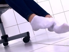 Анальный секс, Большие сиськи, Ботинки, Гибкие, Пирсинг, Бритые, Носки, Соло