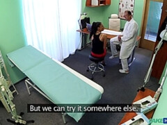 素人, 舐める尻, 医者, バック, 手コキする, 看護婦, ユニフォーム, のぞき