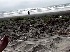 Amateur, Couple, Queue, Allemand, Petite amie, Mère que j'aimerais baiser, Public, Épouse