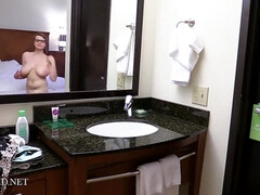 Enthousiasteling, Grote mammen, Ondergoed, Natuurlijke tieten, Alleen, Spuiten, Tiener, Tieten likken