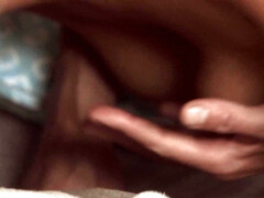 Pijpbeurt, Sperma shot, Hondjeshouding, Vingeren, Hd, Latijnse vrouw, Natuurlijke tieten