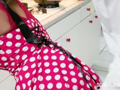 浮気者, カップル, バック, 手コキする, キッチン, なめる, オマンコ, タトゥー