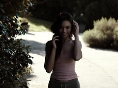 18 летние, Брюнетки, Смазливые, Пальцем, Мастурбация, Пирсинг, Соло, Сиськи