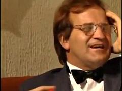 Anal, Gros seins, Sucer une bite, Brunette brune, Tir de sperme, Branlette thaïlandaise, Hard, Nénés