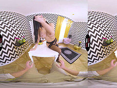 Mature vr, teen (18+) vr, old & young vr