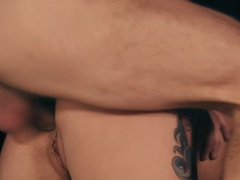 Américain, Anal, Noire, Sucer une bite, Queue, En levrette, Chatte, Tatouage