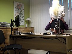 Arsch, Schönheit, Blondine, Tschechisch, Handjob, Hd, Ablutschen, Titten