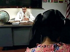 18 летние, Жопа, Большой член, Собачьи, Двойное проникновение, Натуральные сиськи, Тощие, Сиськи