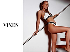 Chambre à dormir, Gros cul, Sucer une bite, En levrette, Seins naturels, Rousse roux, Adolescente, Nénés