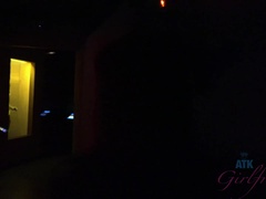 Leie, Blasen, Braunhaarige, Fingern, Freundin, Orgasmus, Piercing, Pov