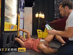 Grosse titten, Aufs gesicht abspritzen, Hd, Interrassisch, Latina, Lecken, Natürlichen titten, Muschi