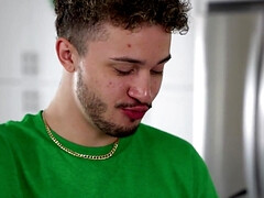 Большой член, Минет, Кончили внутрь, На кухне, Оргазм, Вечеринка, От первого лица, Киски